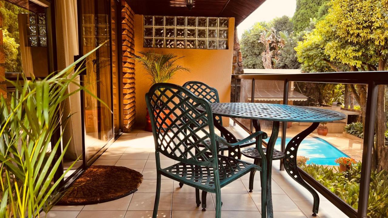 27A On Angus Otel Johannesburg Dış mekan fotoğraf