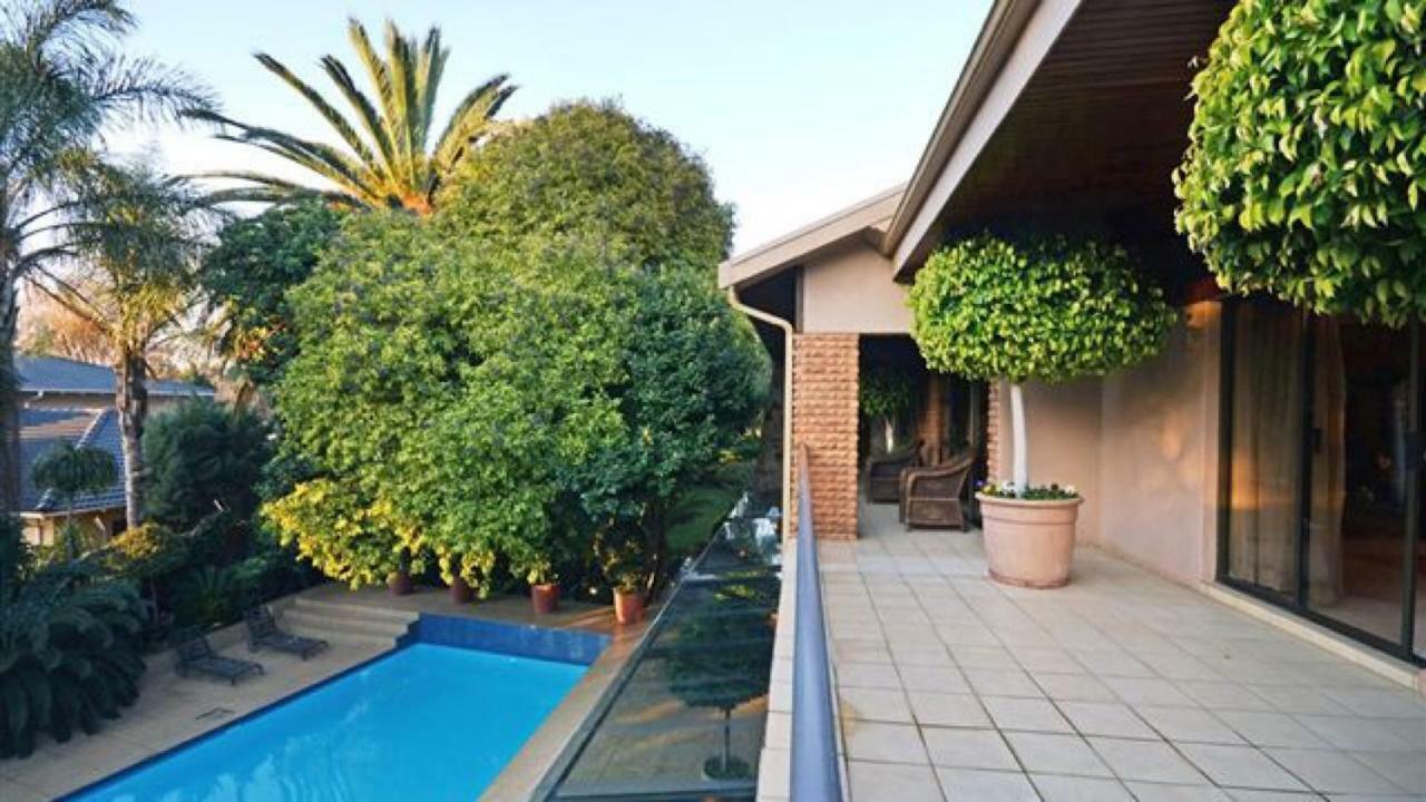27A On Angus Otel Johannesburg Dış mekan fotoğraf